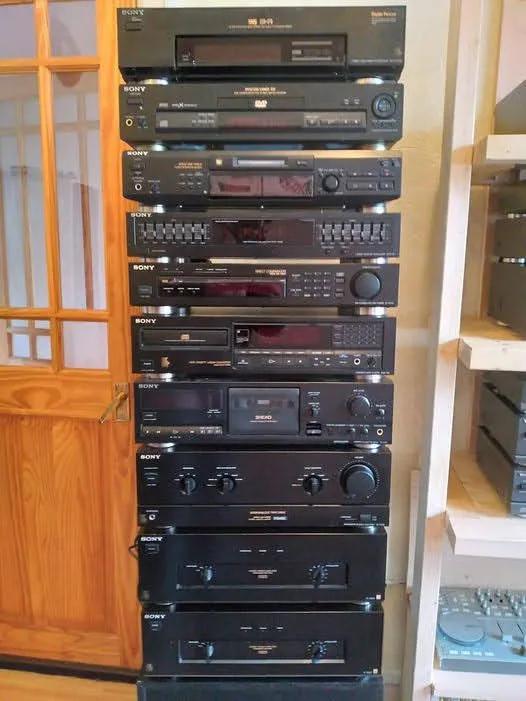 System Sony Antigo dos Anos 80 e 90: O Som que Marcou Gerações